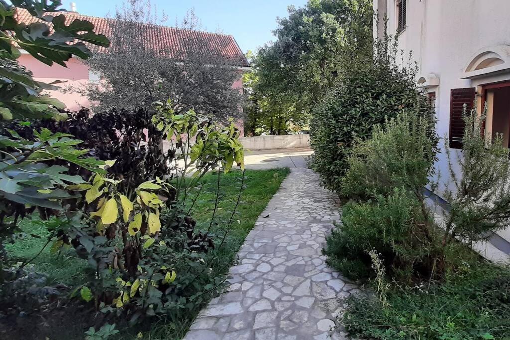 Quiet & Lovely Apartment-Ičići Buitenkant foto
